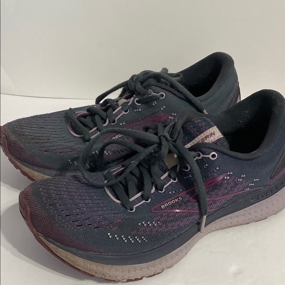 Brooks Women's Glycerin 19 Neutral Running Shoe Size 8.5 Medium B